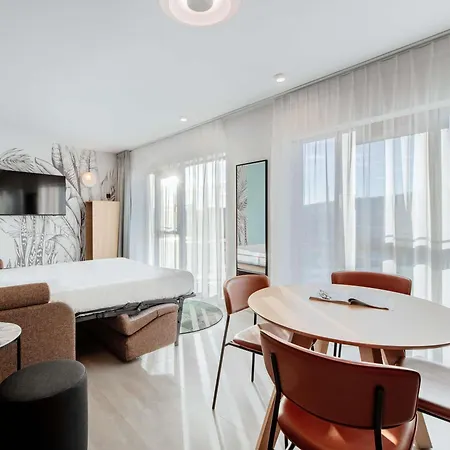 Adagio Neckarpark 3* シュトゥットガルト
