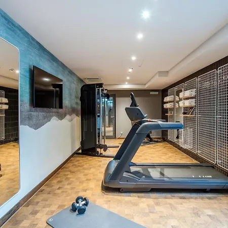 Adagio Neckarpark 3*