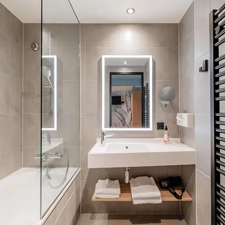 Отель Adagio Neckarpark